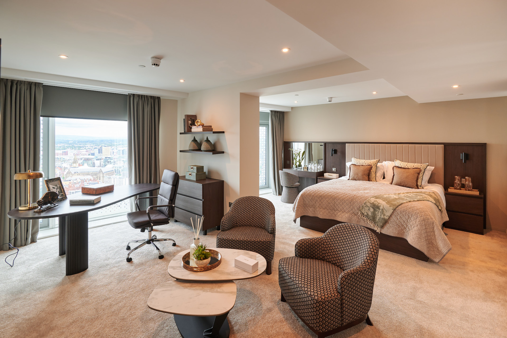 Flexibility of living in penthouse