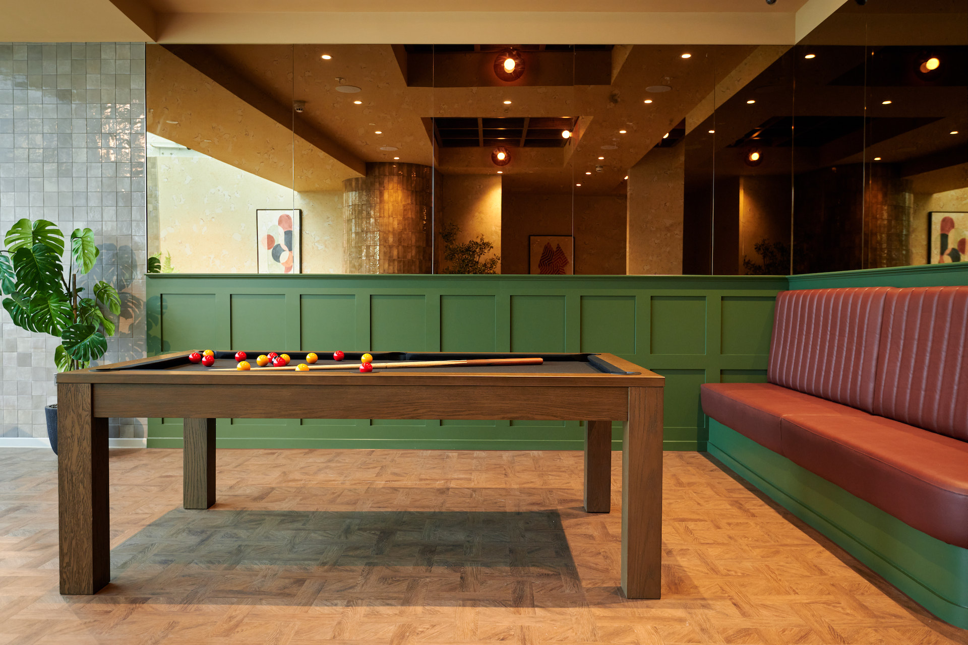 A pool table showing the factors to consider when choosing student accommodation